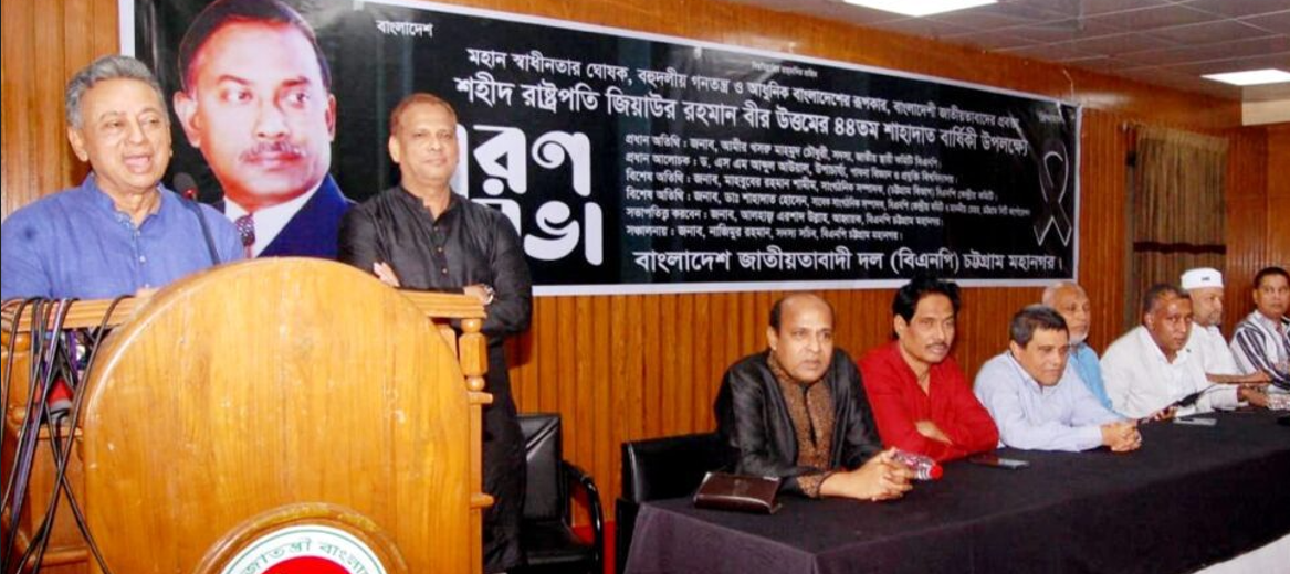 নিবন্ধনহীন নতুন দলগুলোই নির্বাচন চায় না: আমীর খসরু