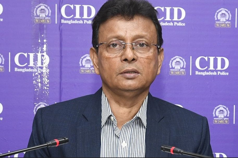 বিদেশ যেতে পারবেন না সাবেক সিআইডি প্রধান