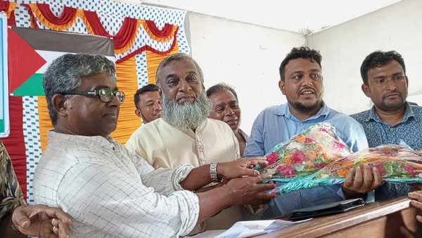 মোল্লাহাট কেআর  কলেজ গভর্নিং বডি সভাপতি শেখ ওয়াহিদুজ্জামান দিপু-কে সংবর্ধনা