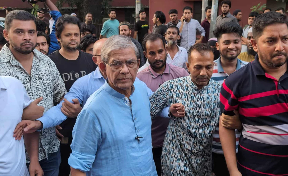 মাইলস্টোনে বিমান দুর্ঘটনায় আহতদের দেখতে বার্ন ইনস্টিটিউটে গেলেন বিএনপি মহাসচিব