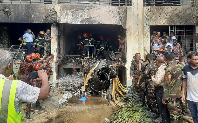 উত্তরায় মাইলস্টোন স্কুলে বিমান বিধ্বস্ত, ১৯ জন নিহত