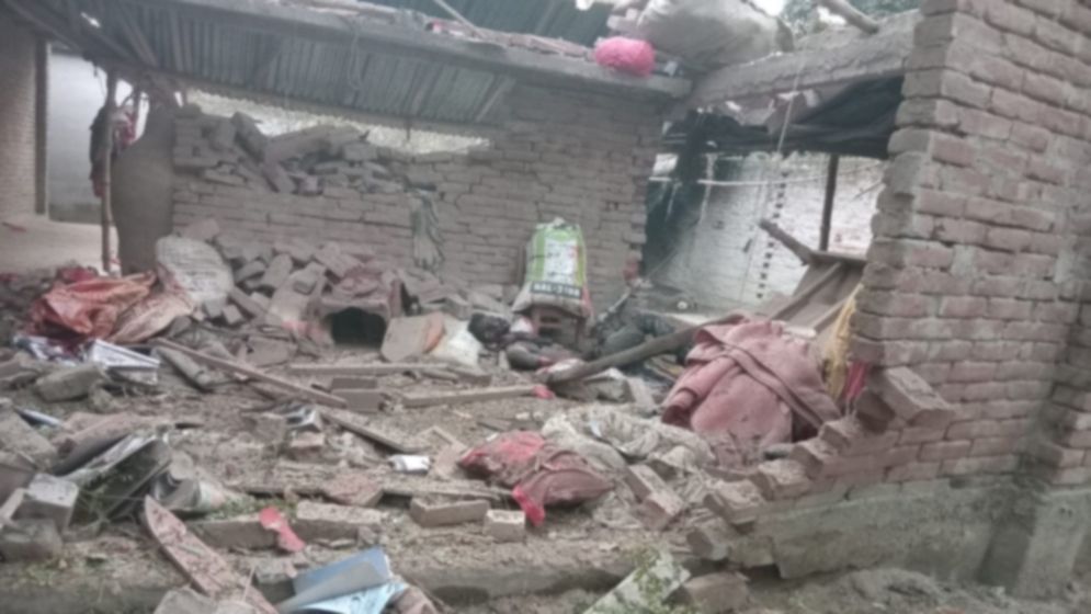 চাঁপাইনবাবগঞ্জে ককটেল তৈরির সময় বিস্ফোরণ: নিহত ২, আহত ৩