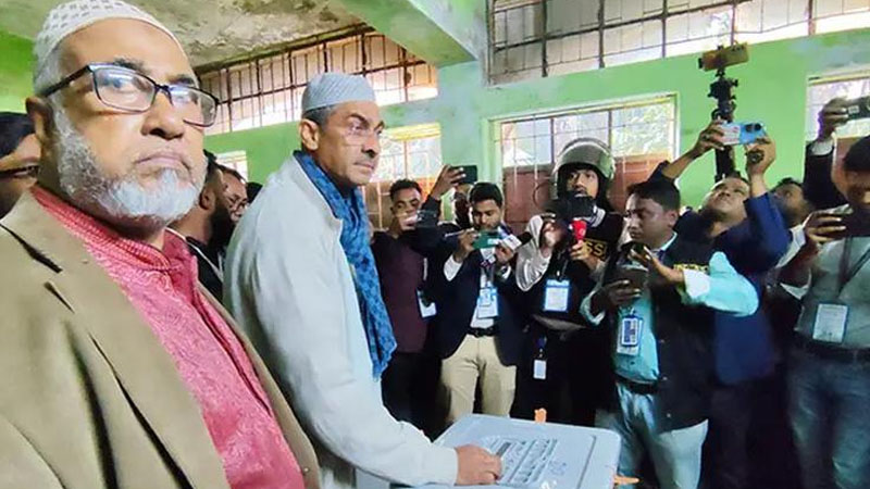 ‘ধানের শীষের গণজোয়ার সৃষ্টি হয়েছে’: ভোট দিয়ে এ্যানির প্রতিক্রিয়া