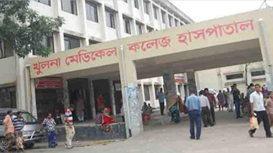 খুলনায় সন্ত্রাসীদের গুলিতে রিকশাচালক আহত