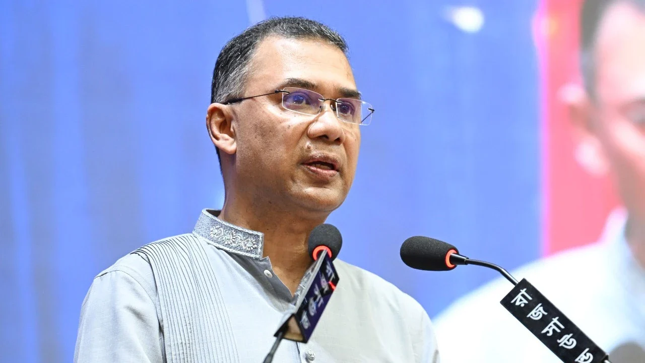 খেলোয়াড়দের রাজনীতি থেকে দূরে থাকার আহ্বান প্রধানমন্ত্রীর