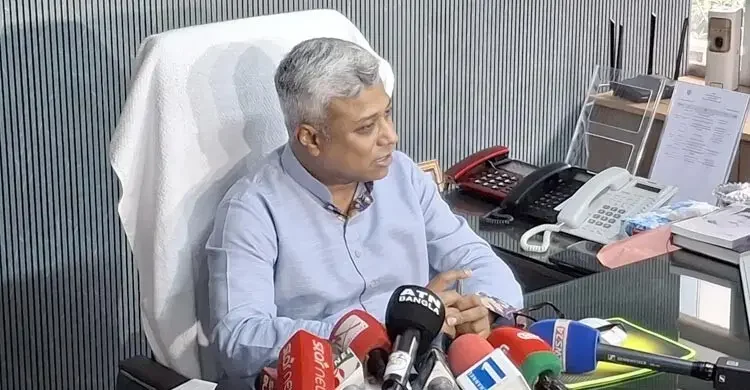 তিন মাসের জ্বালানি মজুত নিশ্চিতে কাজ করছে সরকার, পেট্রোল-অকটেনে প্রস্তুতি সম্পন্ন