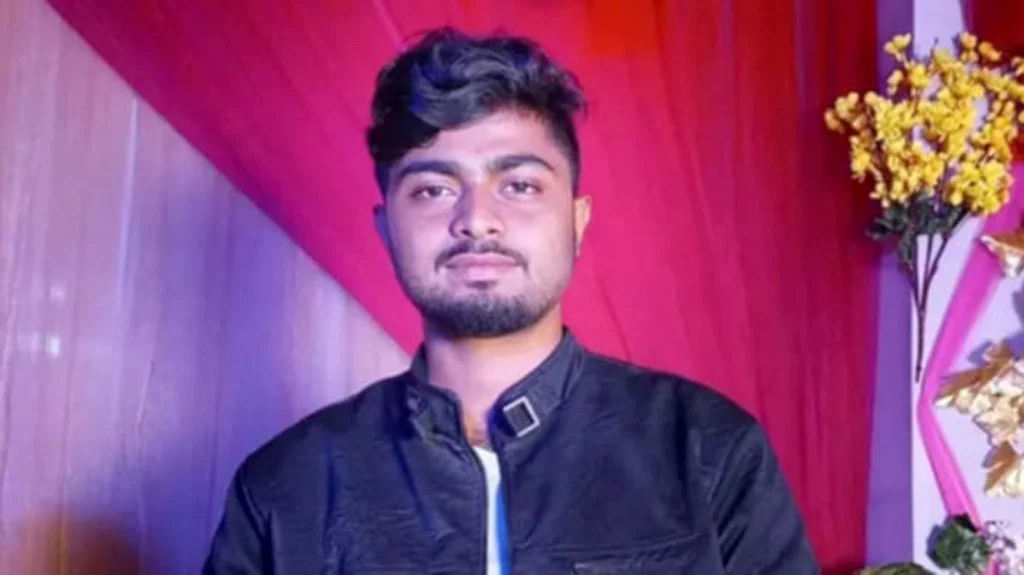 খুলনায় বেসরকারি বিশ্ববিদ্যালয়ের শিক্ষার্থীর ঝুলন্ত মরদেহ উদ্ধার