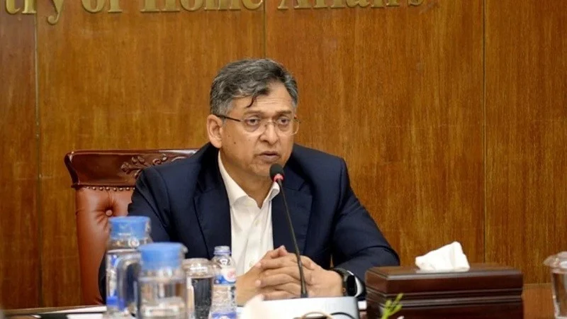 ব্যাটারিচালিত রিকশা মহানগরের বাইরে স্থানান্তরের পরিকল্পনা সরকারের: স্বরাষ্ট্রমন্ত্রী