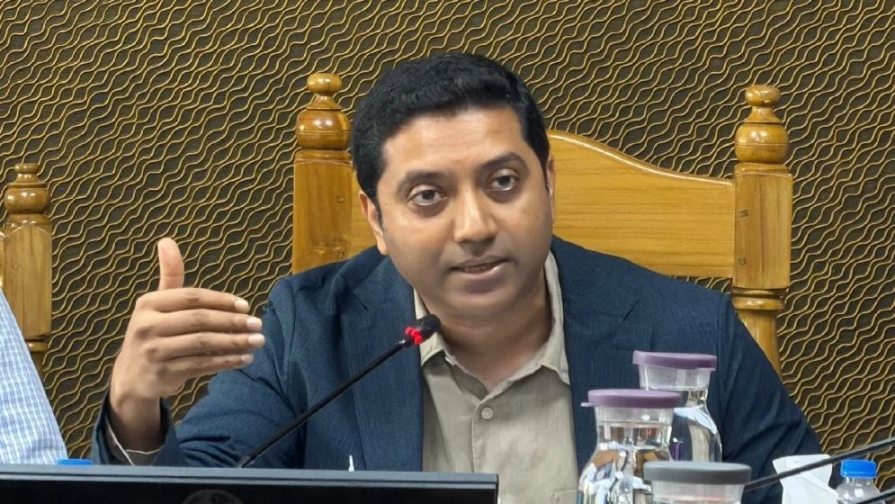 মোহাম্মদপুরে চাঁদাবাজি ও সন্ত্রাস দমনে দ্রুত চালু হবে কমিউনিটি পুলিশিং: গণশিক্ষা প্রতিমন্ত্রী ববি হাজ্জাজ