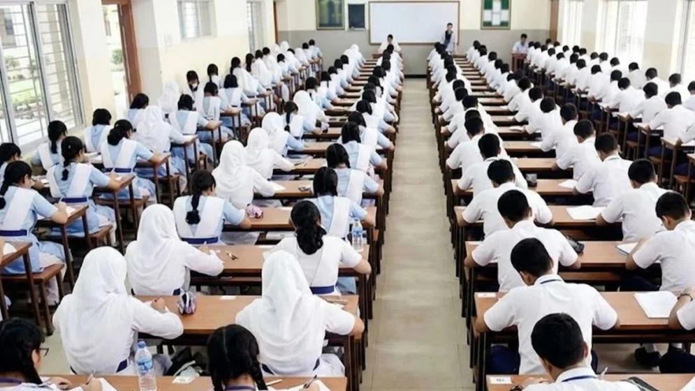 প্রকাশিত এসএসসি ও সমমান পরীক্ষার ফল, পাসের হার ৬২.২৫ শতাংশ